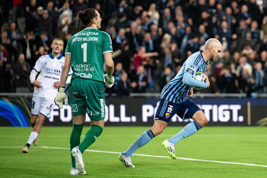 Djurgårdens Marcus Danielson jublar