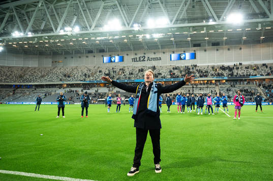 Djurgårdens Elliot Käck tackas av