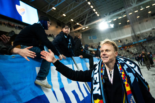 Djurgårdens Elliot Käck tackas av