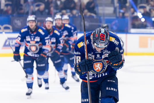Växjös Marcus Sylvegård jublar