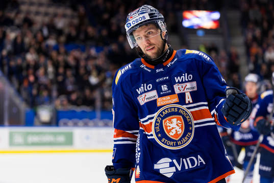 Växjös Robert Rosén jublar