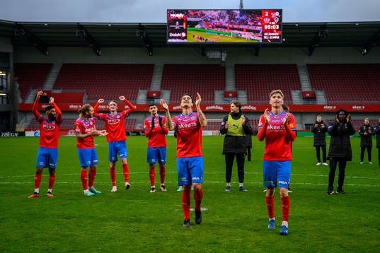 Helsingborgs Jon Birkfeldt och Benjamin Örn jublar
