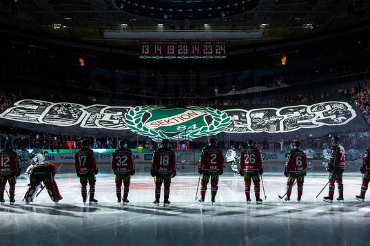 Frölundas supportrar med tifo