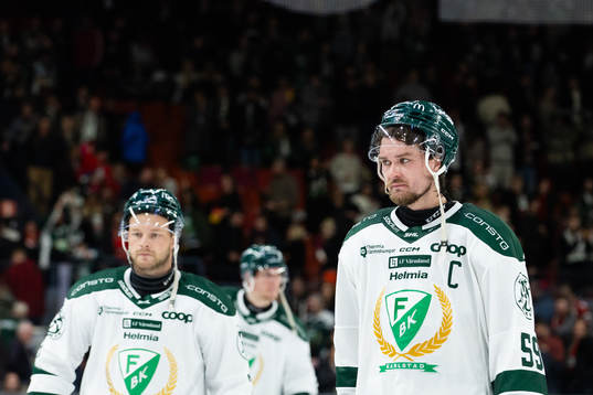 Färjestads Linus Johansson deppar