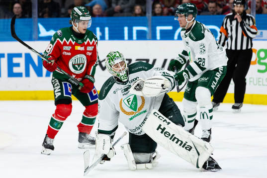 Färjestads målvakt Carl Lindbom