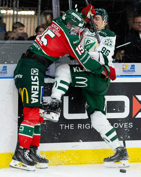 Frölundas Gustav Rydahl och Färjestads David Tomasek
