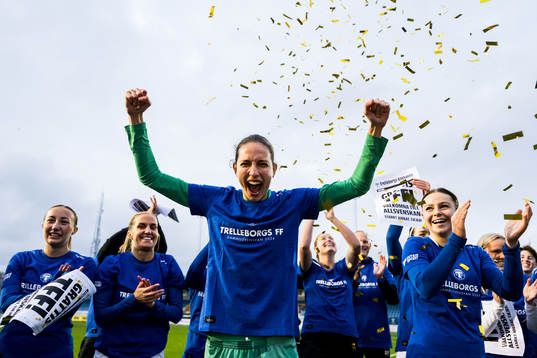 Trelleborgs Somea Polozen och Alice Egnér jublar