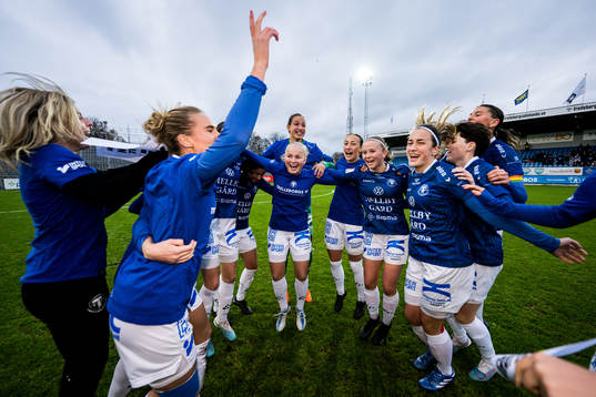 Trelleborgs spelare jublar
