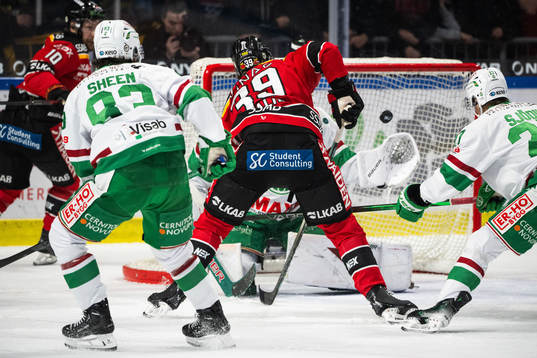 Luleås Pontus Själin gör 1-1