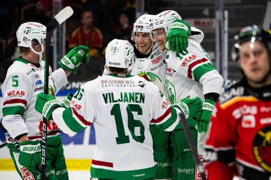 Rögles Adam Tambellini och Rodrigo Abols jublar