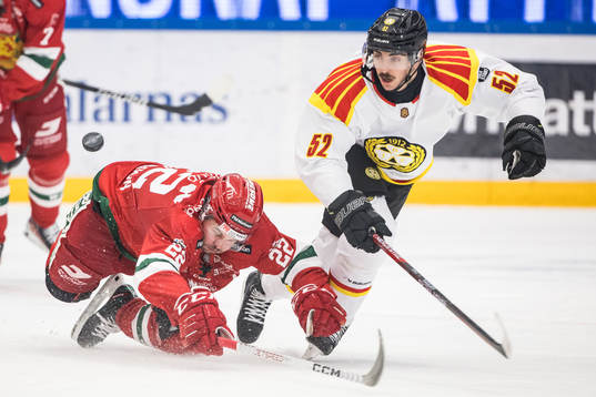 Bläddra bland fler bilder av Ishockey, Hockeyallsvenskan, Mora - Brynäs
