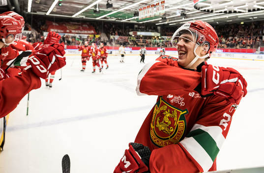 Mora IKs Michael Brandsegg-Nygård jublar