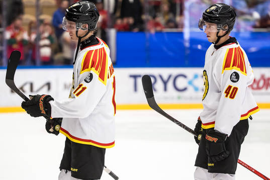 Brynäs Oliver Tärnström och Brynäs Anton Ohlsson deppar
