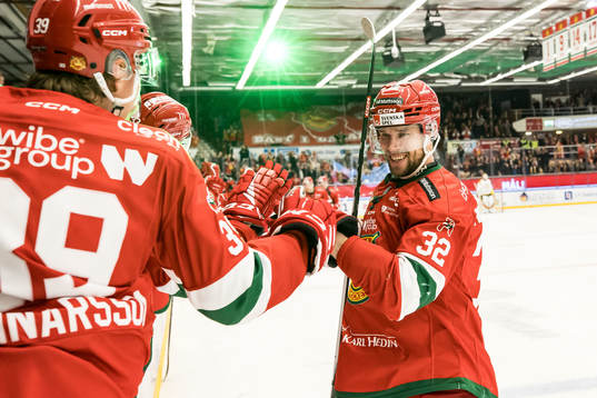 Mora IKs Markus Modigs jublar