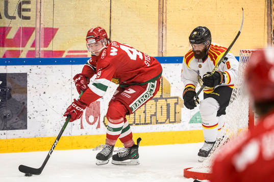 Moras Noah Steen och Brynäs Jordie Benn