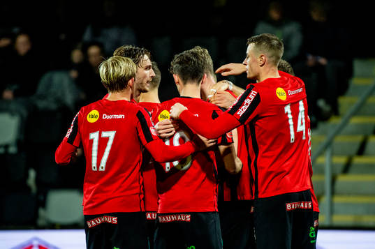 Brommapojkarnas Torbjörn Lysaker Heggem jublar
