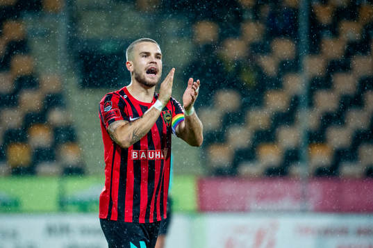 Brommapojkarnas Amadeus Sögaard jublar