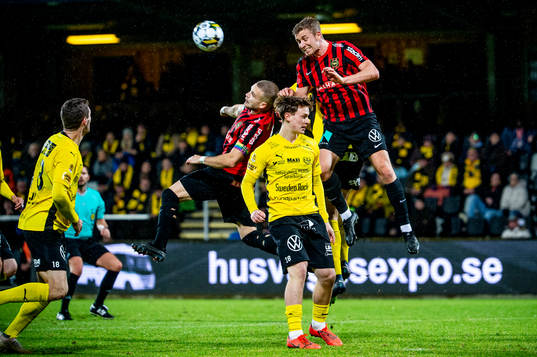 Brommapojkarnas Amadeus Sögaard mot Mjällbys Love