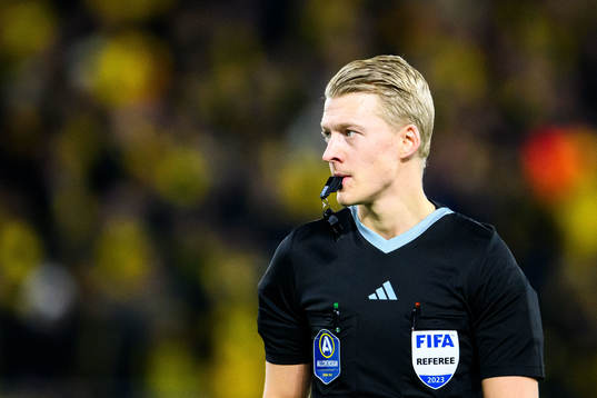 Domare Adam Ladebäck