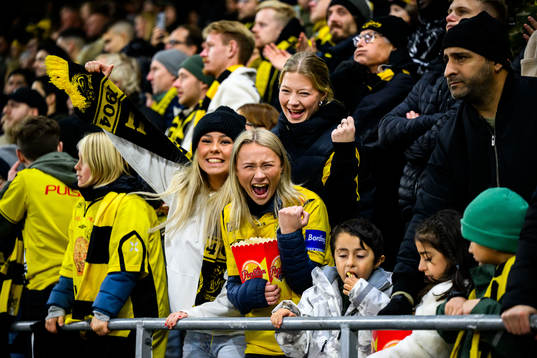 Elfsborgs supportrar jublar