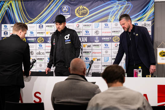 Degerfors tränare Andreas Holmberg och Elfsborgs manager