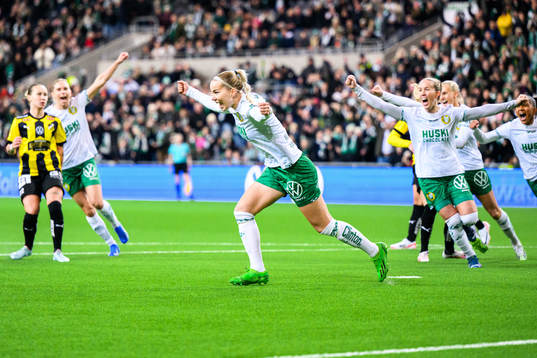 Hammarbys Eva Nyström jublar