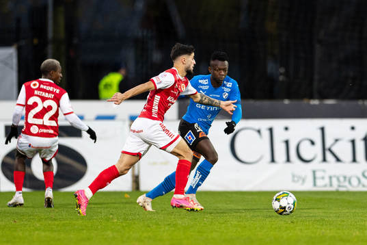 Kalmars Noah Shamoun och Halmstads Thomas Boakye