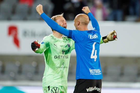 Halmstads målvakt Malte Påhlsson och Andreas Johansson