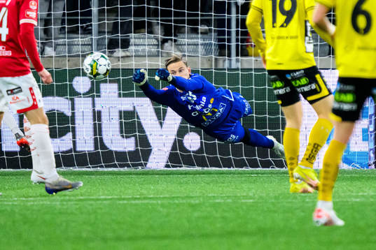 Degerfors målvakt Sondre Lovseth Rossbach