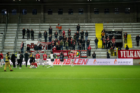 Degerfors spelare tackar publiken
