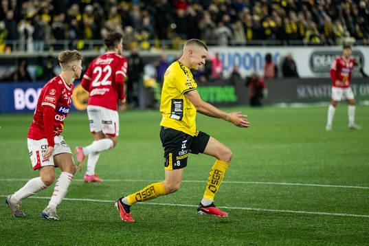 Elfsborgs Sebastian Holmen reagerar