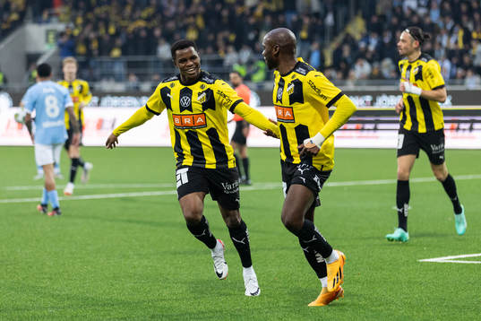 Häckens Edward Chilufya jublar