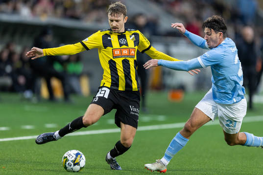 Häckens Simon Sandberg och Malmö FFs Stefano Vecchia