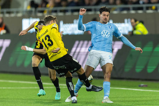 Häckens Simon Sandberg och Malmö FFs Stefano Vecchia