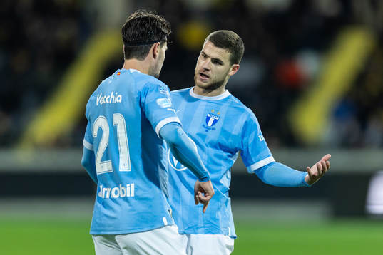 Malmö FFs Stefano Vecchia och Gabriel Busanello
