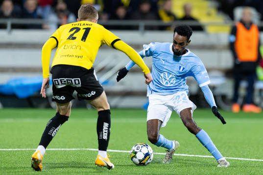 Häckens Tomas Olai Totland och Malmö FFs Taha Ali
