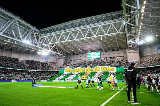 Häckens och Hammarbys spelare gör entré
