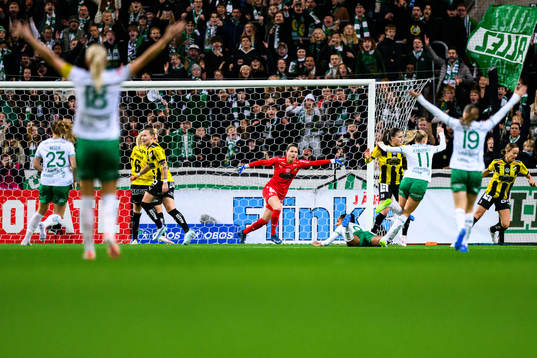Häckens Jennifer Falk och Hammarbys Madelen Janogy