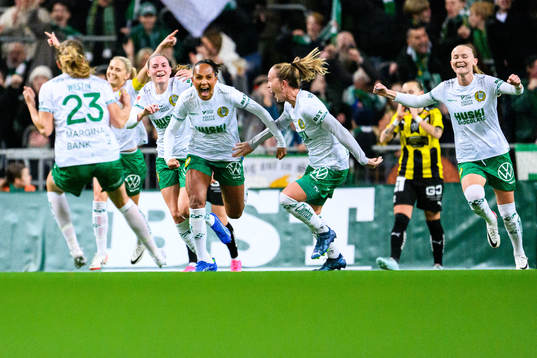 Hammarbys Madelen Janogy jublar
