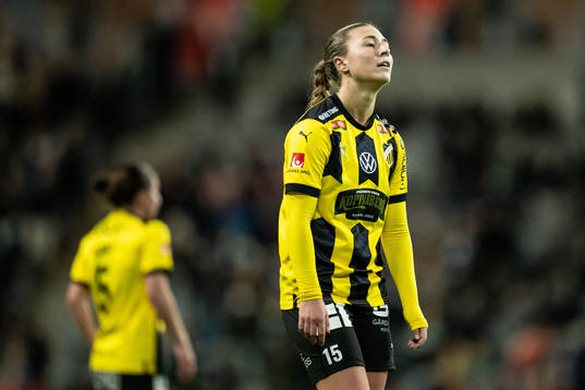 Häckens Alexandra Hellekant deppar