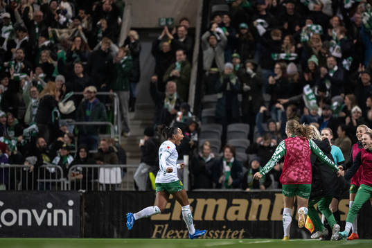 Hammarbys Madelen Janogy jublar