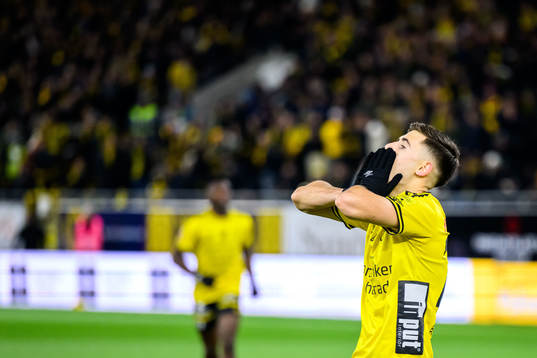 Elfsborgs Besfort Zeneli deppar