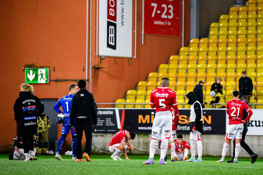 Degerfors spelare deppar