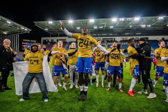 Momodou Lion Njie of KFUM celebrates promotion to the