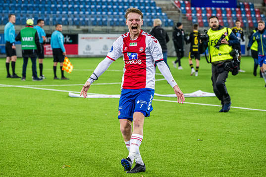 Robin Gravli Rasch of KFUM celebrates at the final whistle