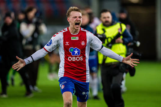 Robin Gravli Rasch of KFUM celebrates at the final whistle