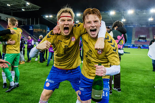 Simen Hestnes and Jonas Lange Hjorth of KFUM celebrates