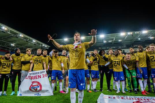 Remi-André Svindland of KFUM celebrates promotion to the