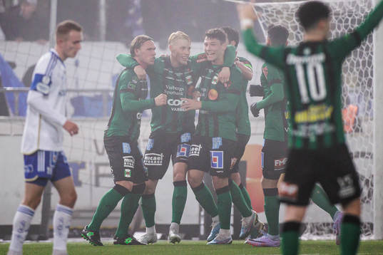 Varbergs spelare jublar