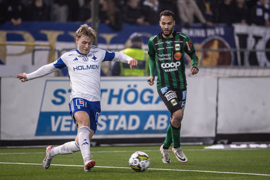 IFK Göteborgs Isak Andri Sigurgeirsson och Varbergs